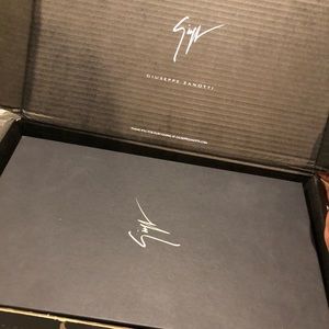 BRAND NEW GIUSEPPE ZANOTTI SANDALS